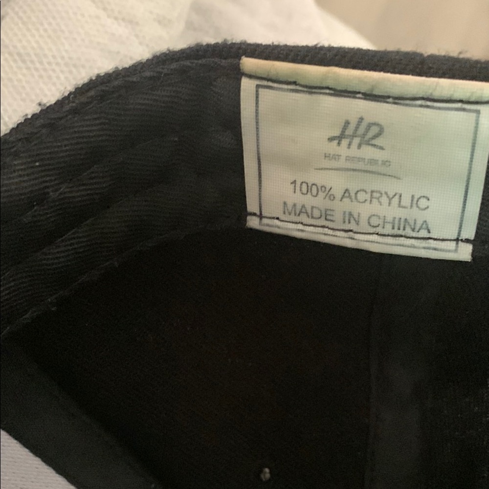 Black Evolution Cap - Picture 2 of 3